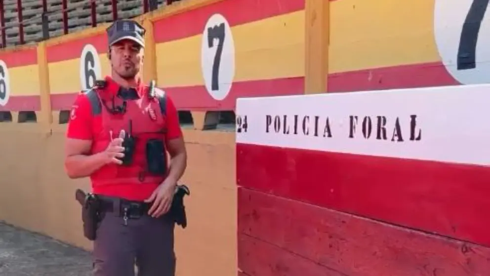 La Policía Foral advierte de las multas durante las corridas en Tudela. POLICÍA FORAL