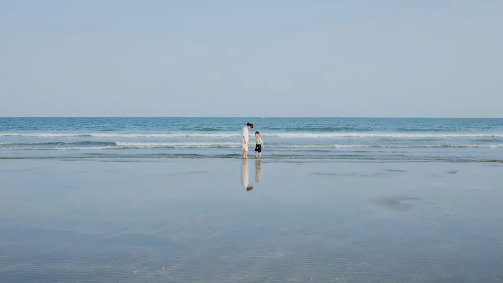 Imagen de personas en la playa. CEDIDA
