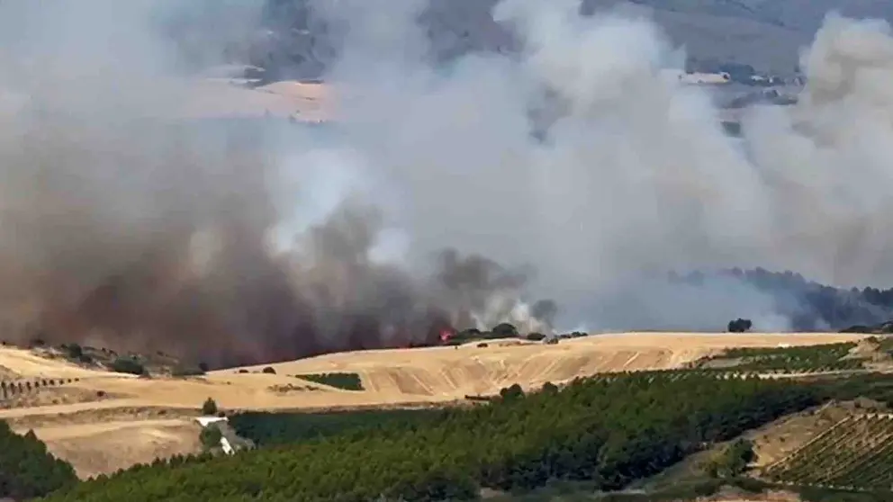 Incendio entre las localidades de Enériz, Muruzábal, Añorbe y Obanos.