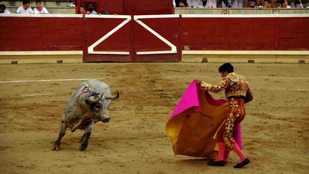 Tercer festejo taurino del as fiestas de Tafalla de 2025. ÁLVARO ALONSO