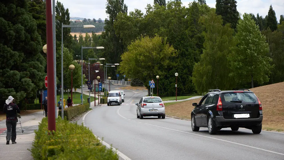 Carretera de la Universidad de Navarra en Pamplona. IÑIGO ALZUGARAY