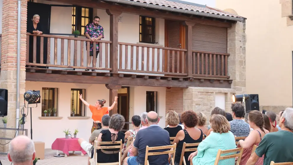 Más de 2.000 personas vibran con el proyecto Kul: cultura en los pueblos de Navarra este verano. CEDIDA