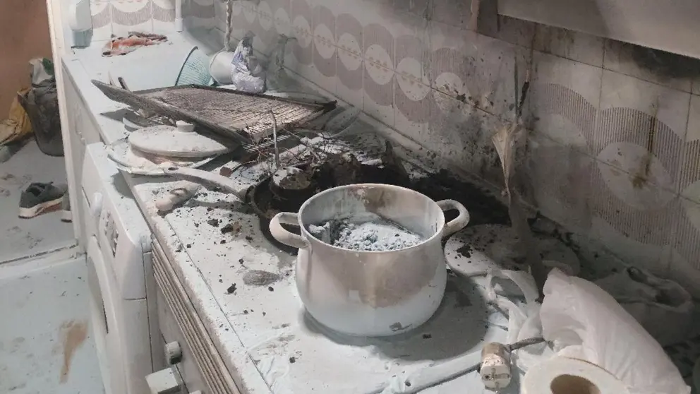 Imagen de cómo ha quedado la cocina tras el incendio. POLICÍA LOCAL DE TUDELA