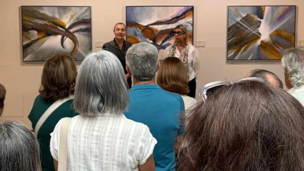 Inauguración de la exposición 'Naturaleza escondida' de José Pedro Izquierdo. AYUNTAMIENTO DE TUDELA