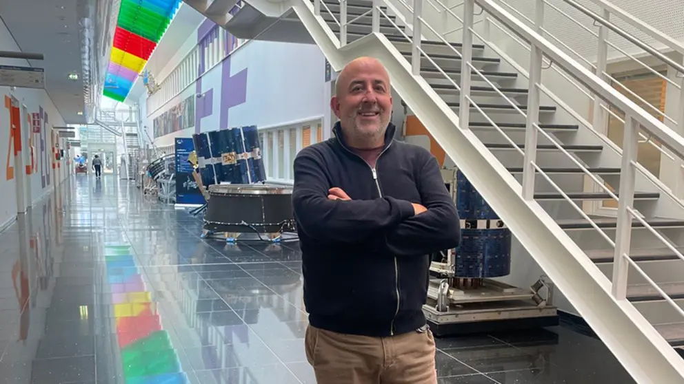 Petronilo Martín Iglesias, nuevo doctor por la UPNA, en la Agencia Espacial Europea (Noordwijk, Países Bajos). UNIVERSIDAD PÚBLICA DE NAVARRA