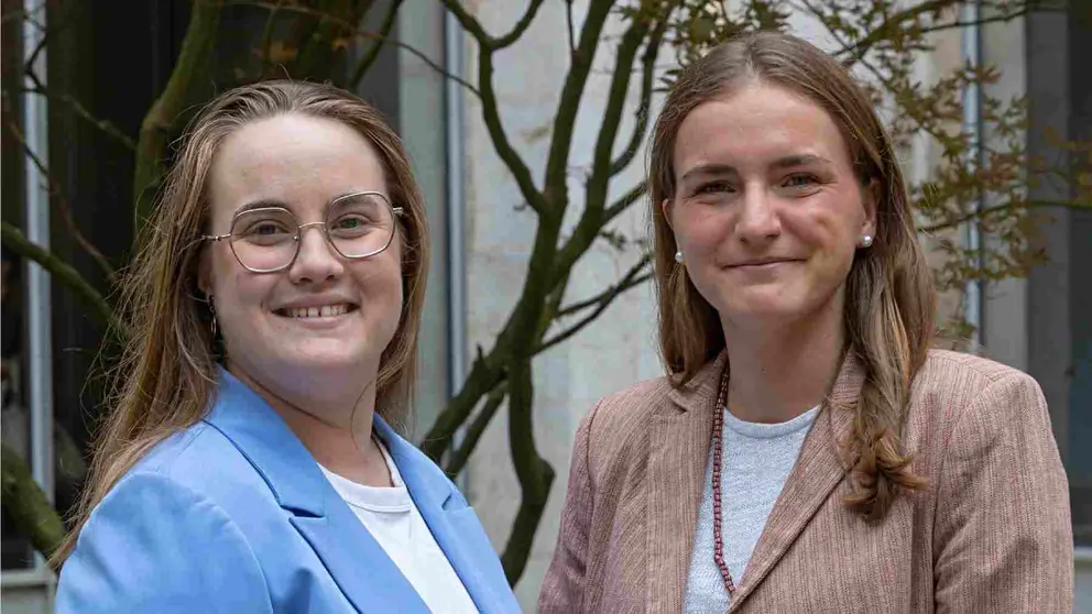 Almudena Uclés y Teresa Álvarez, nuevas delegadas de la Universidad de Navarra. UN