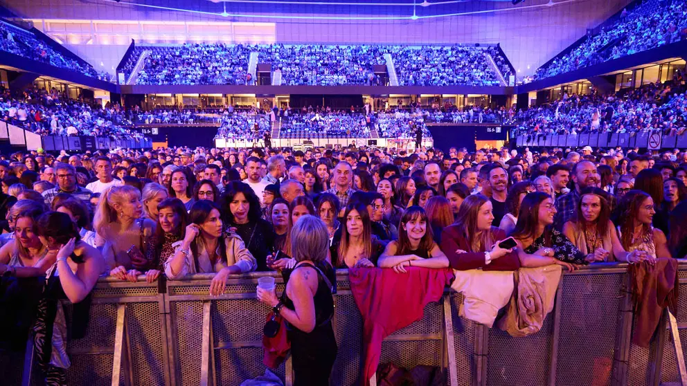Concierto de Manuel Carrasco dentro de su gira Tour Salvaje en el pabellón Navarra Arena de Pamplona. IÑIGO ALZUGARAY