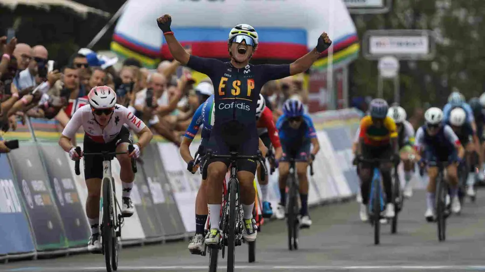La navarra Paula Ostiz se proclama campeona del mundo junior de ciclismo en la prueba de ruta.. FEDERACIÓN ESPAÑOLA DE CICLISMO / TWITTER