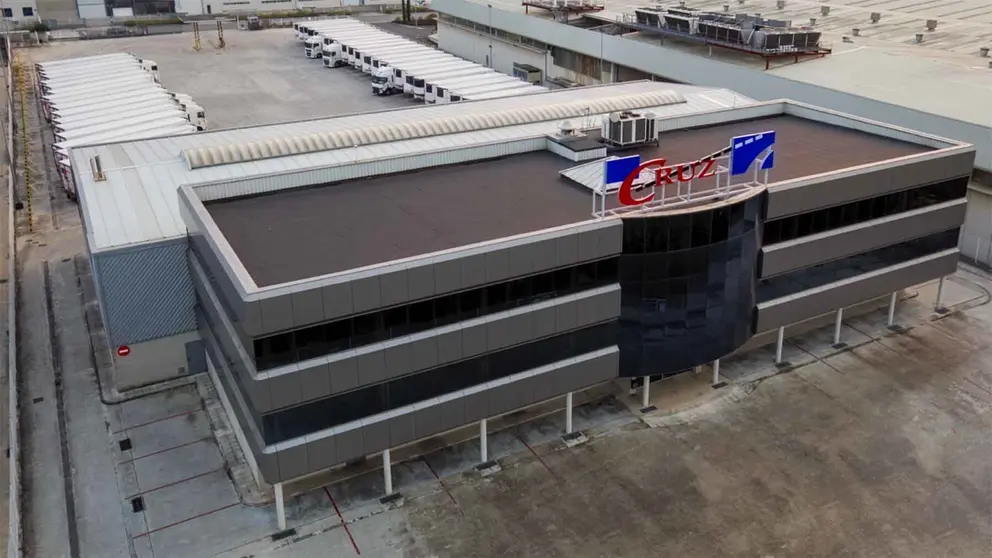 Everwood Capital adquiere Transportes Cruz, empresa navarra de transporte en frío con 260 empleados y 460 vehículos.