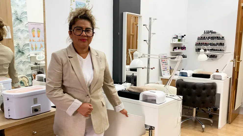 Soledad Salto en su centro de belleza situado en Estella. Navarra.com
