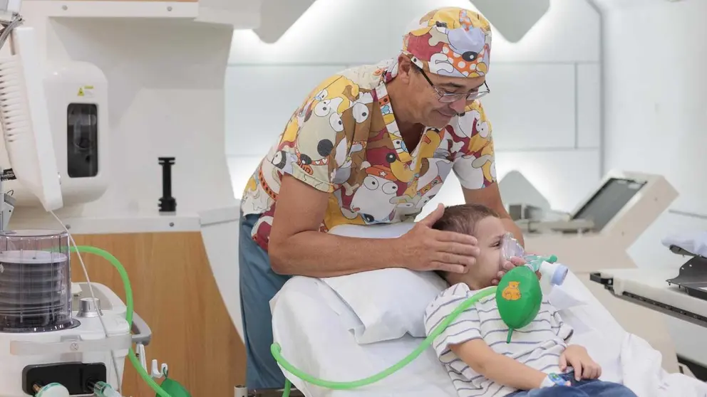 El Dr. José María Fernández de Miguel, especialista en Anestesia de la Unidad de Protonterapia del Cancer Center Clínica Universidad de Navarra.