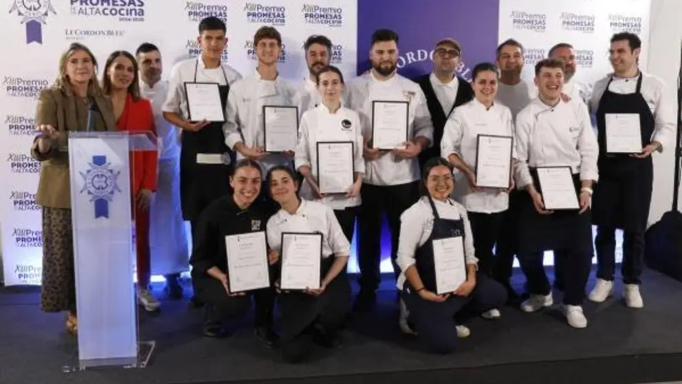 Jurado y finalistas de la anterior edición, XIII Premio Promesas de la alta cocina de Le Cordon Bleu Madrid. CEDIDA