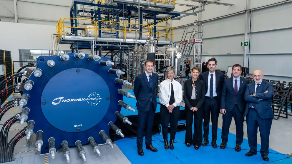 Nordex Electrolyzers presenta en Lumbier "el mayor electrolizador íntegramente diseñado y fabricado en España"
- NORDEX ELECTROLYZERS