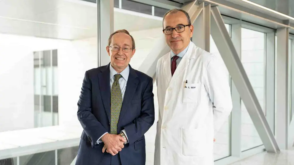 El Dr. Luis Montuenga, director del Grupo de Biomarcadores del Cima, y el Dr. Luis Seijo, director del Departamento de Neumología de la Clínica Universidad de Navarra, coordinadores del estudio. CLÍNICA UNIVERSIDAD DE NAVARRA