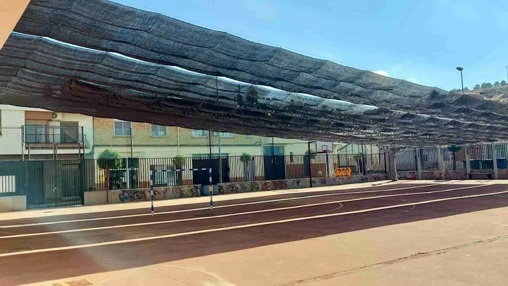 Toldos que protegen del sol a los alumnos del Colegio Público San Babil de Ablitas. AYUNTAMIENTO DE ABLITAS