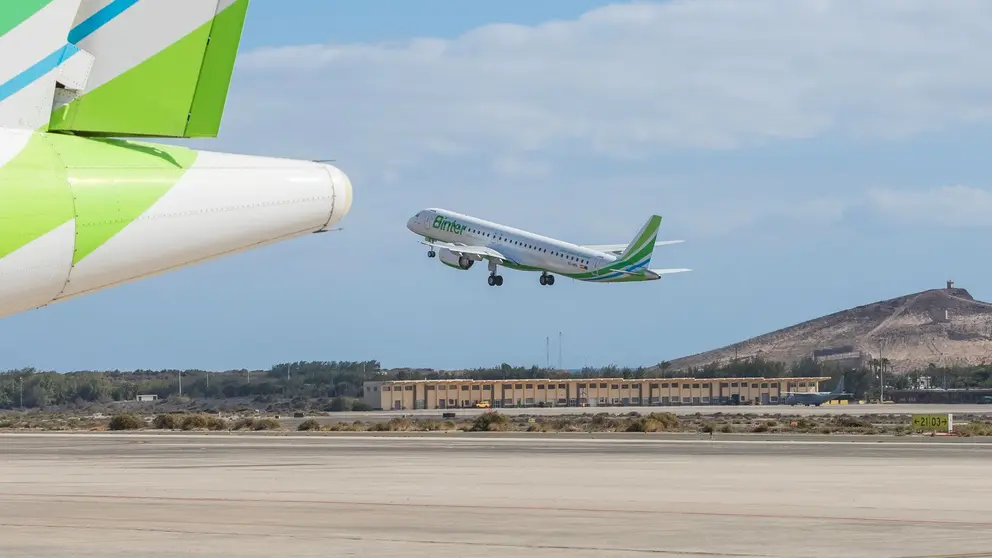 Imagen de archivo de un avión despegando. CEDIDA