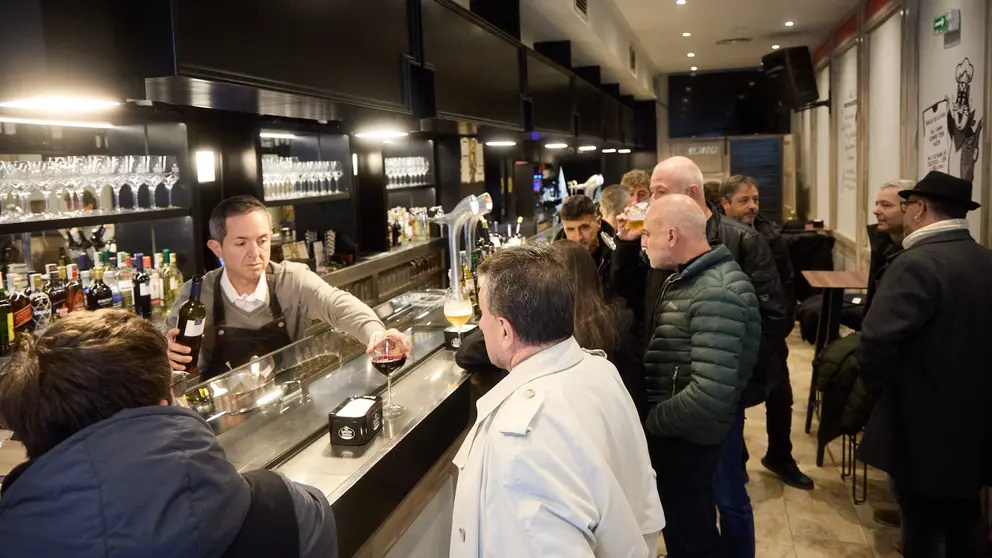 Bar Restaurante El Gato Bigotón, en la calle Olite 4 de Pamplona. IÑIGO ALZUGARAY