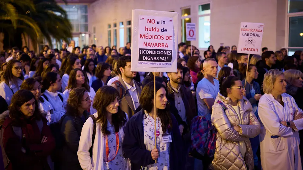 El Sindicato M&eacute;dico de Navarra convoca una huelga desde las 8:00 a las 22:00 horas por un Estatuto M&eacute;dico. PABLO LASAOSA