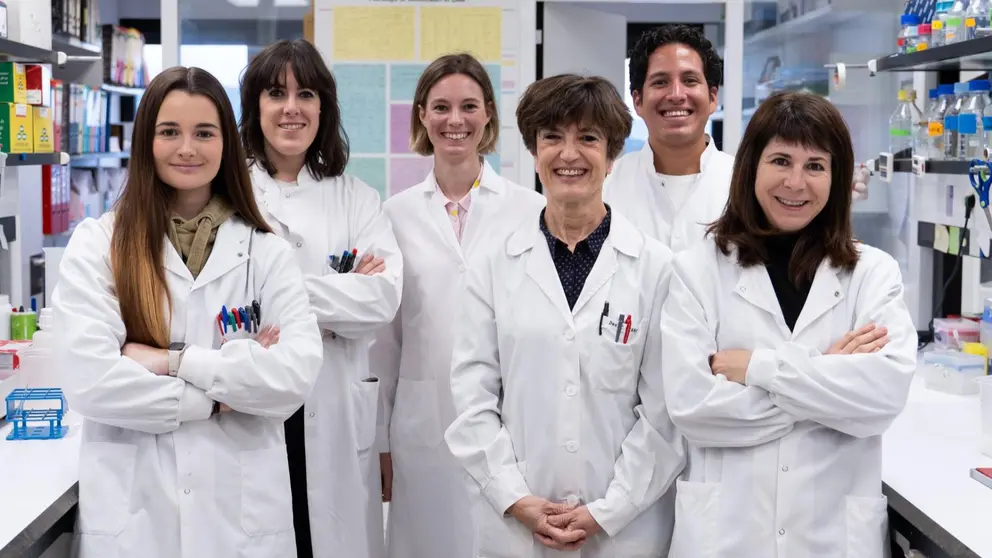 Carla Rojo, Mar&iacute;a Elizalde, Mar&iacute;a Arechederra, Carmen Berasain, Aaron Otero y Mar&iacute;a Azcona, del grupo de investigaci&oacute;n del Cima Universidad de Navarra que ha realizado el estudio. UNIVERSIDAD DE NAVARRA