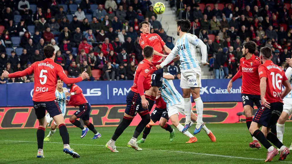 Partido de La Liga EA Sports entre CA Osasuna y Real Oviedo disputado en el estadio de El Sadar en Pamplona. I&Ntilde;IGO ALZUGARAY