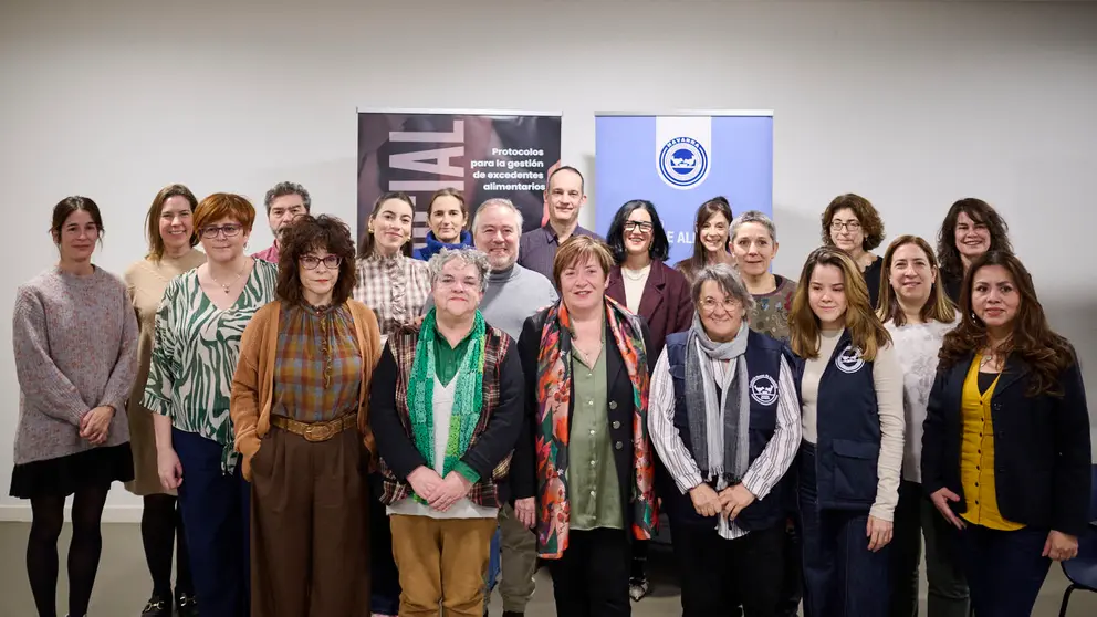 La Fundaci&oacute;n Banco de Alimentos de Navarra presenta el proyecto &lsquo;Sabor Social &ndash; El plato compartido&rsquo;, una iniciativa pionera que une aprovechamiento alimentario, inclusi&oacute;n social y colaboraci&oacute;n entre entidades. PABLO LASAOSA