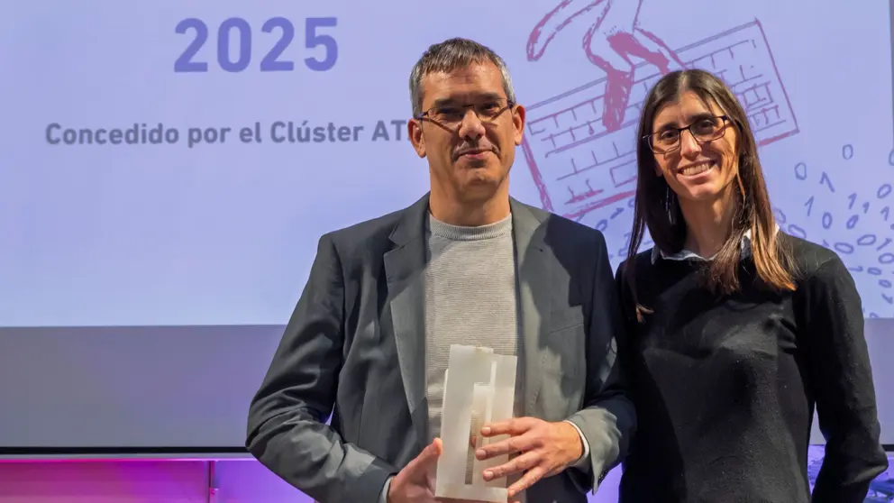 Entrega del Premio CIO Navarra 2025 a Jorge Garc&iacute;a Casanova. ATANA