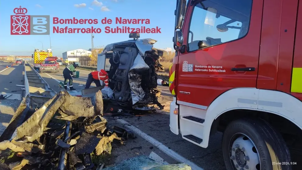 Imagen del accidente de Ribaforada. BOMBEROS DE NAVARRA