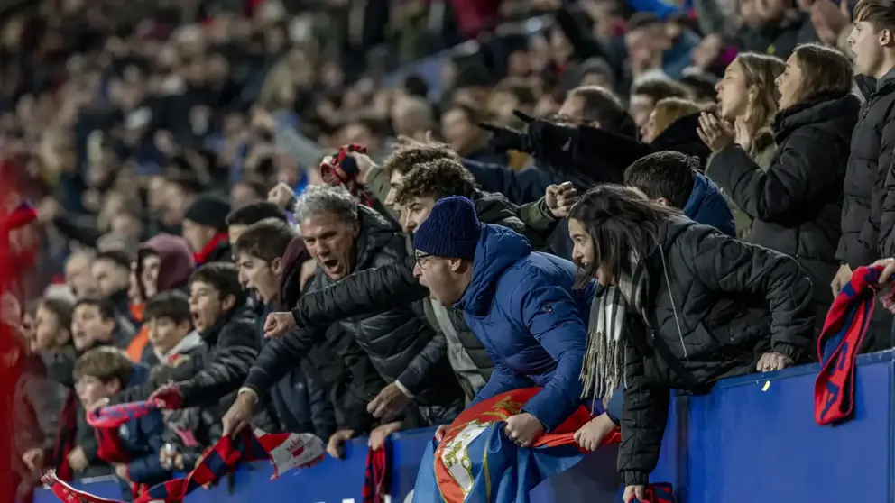 La afici&oacute;n de El Sadar. CA OSASUNA