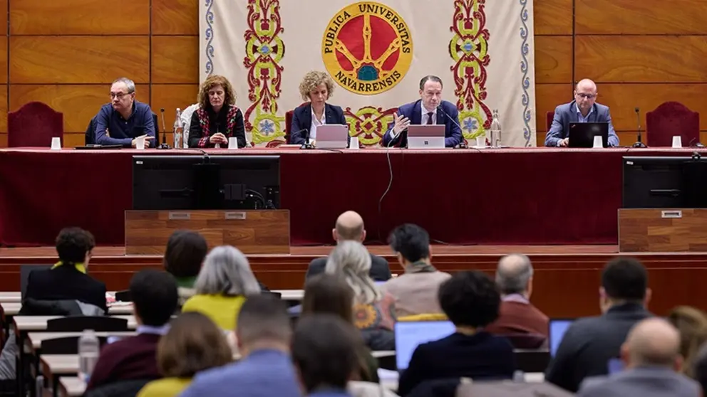 Sesi&oacute;n ordinaria del Claustro, celebrada en la sala Fernando Remacha de la UPNA. JES&Uacute;S GARZARON / UNIVERSIDAD P&Uacute;BLICA DE NAVARRA