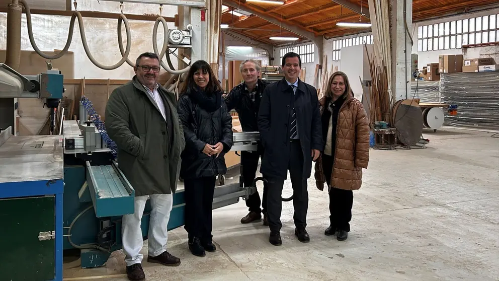 Visita del consejero de Industria a la empresa Lecumberri, de Bu&ntilde;uel