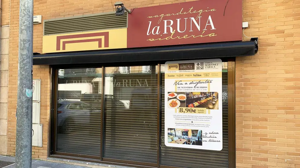 La sidrer&iacute;a La Runa est&aacute; en la calle Errotazar 26 en el barrio pamplon&eacute;s de la Rochapea. Navarra.com