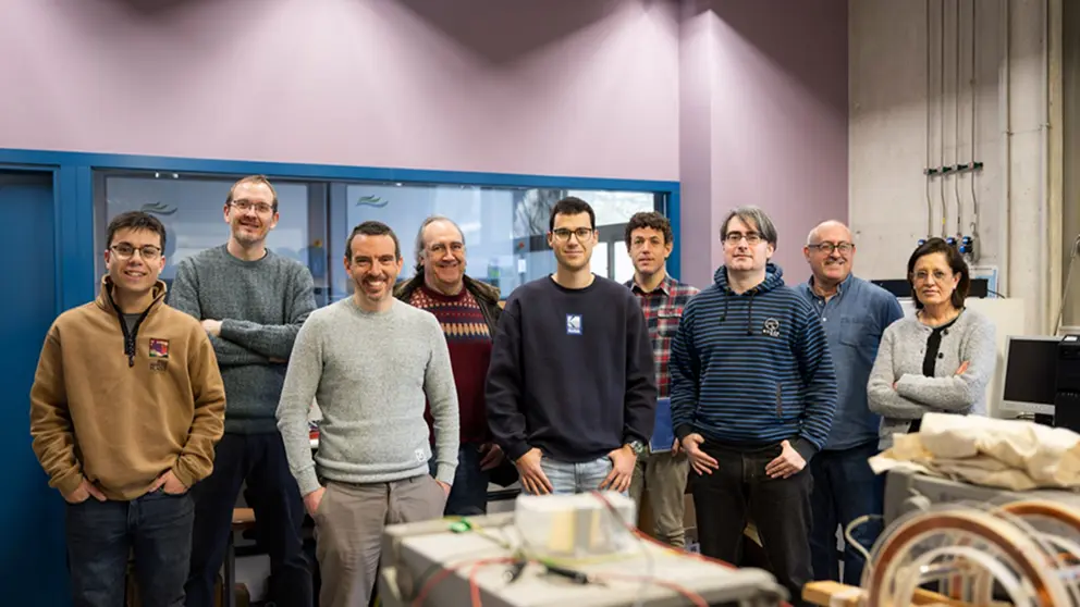 De izq. a dcha.: David Gand&iacute;a, Santiago Ta&iacute;nta, Juan Jes&uacute;s Beato, Juan Carlos Jorge, Jorge G&oacute;mez Hurtado, Eneko Garayo, Isaac Royo, I&ntilde;aki P&eacute;rez de Landaz&aacute;bal y Cristina G&oacute;mez Polo. UNIVERSIDAD P&Uacute;BLICA DE NAVARRA