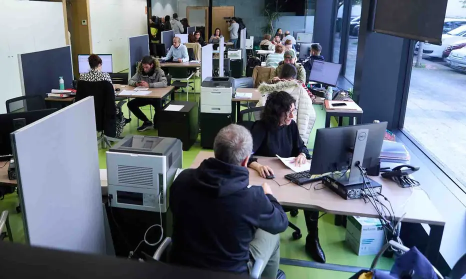 Oficina de Hacienda durante una campa&ntilde;a de la Renta en Navarra.