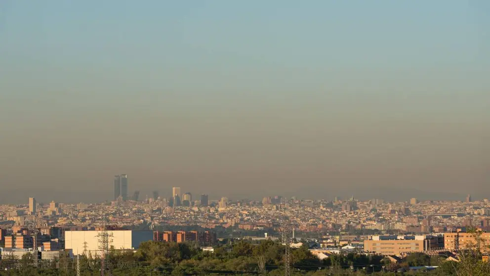 Imagen de contaminaci&oacute;n en el aire. FUNDACI&Oacute;N "LA CAIXA"
