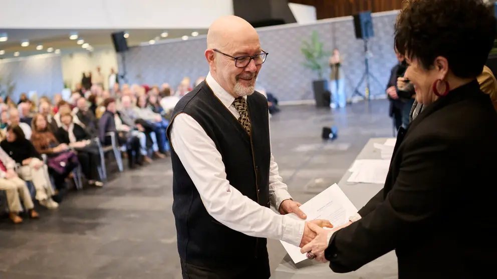 La presidenta de Navarra, Mar&iacute;a Chivite, preside el acto de homenaje a las personas empleadas de la Administraci&oacute;n Foral de Navarra jubiladas o fallecidas en 2025. PABLO LASAOSA