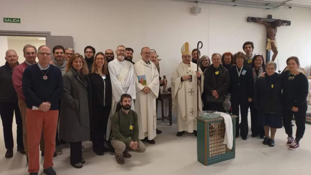 El arzobispo Florencio Rosell&oacute; en su visita hoy a la c&aacute;rcel de Pamplona. CEDIDA