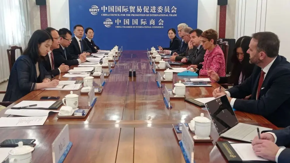 La Presidenta Chivite en una de las reuniones mantenidas en su &uacute;ltimo viaje a China. GOBIERNO DE NAVARRA