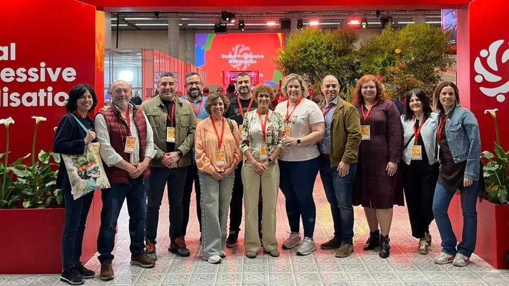 Delegaci&oacute;n de los socialistas navarros en la cumbre de Barcelona. EUROPA PRESS