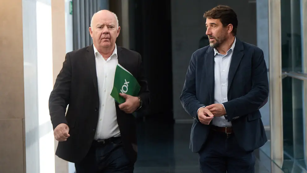 Sesi&oacute;n semanal de la Mesa y Junta de Portavoces del Parlamento de Navarra. VOX. I&Ntilde;IGO ALZUGARAY