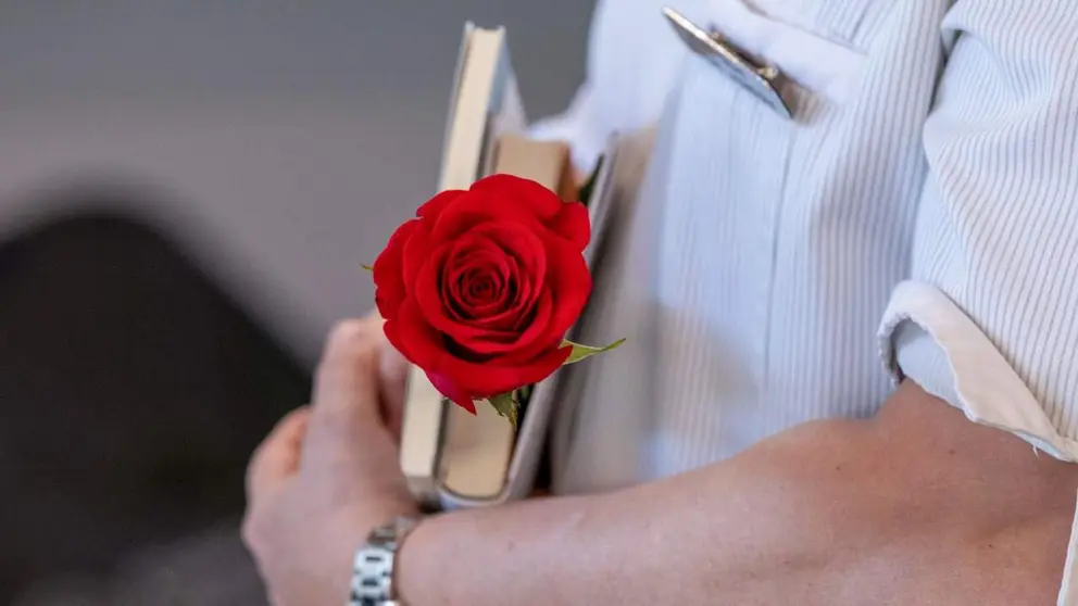 El D&iacute;a del Libro, a partir de las 11:00 en las sedes de la Cl&iacute;nica Universidad de Navarra en Pamplona y Madrid. CL&Iacute;NICA UNIVERSIDAD DE NAVARRA