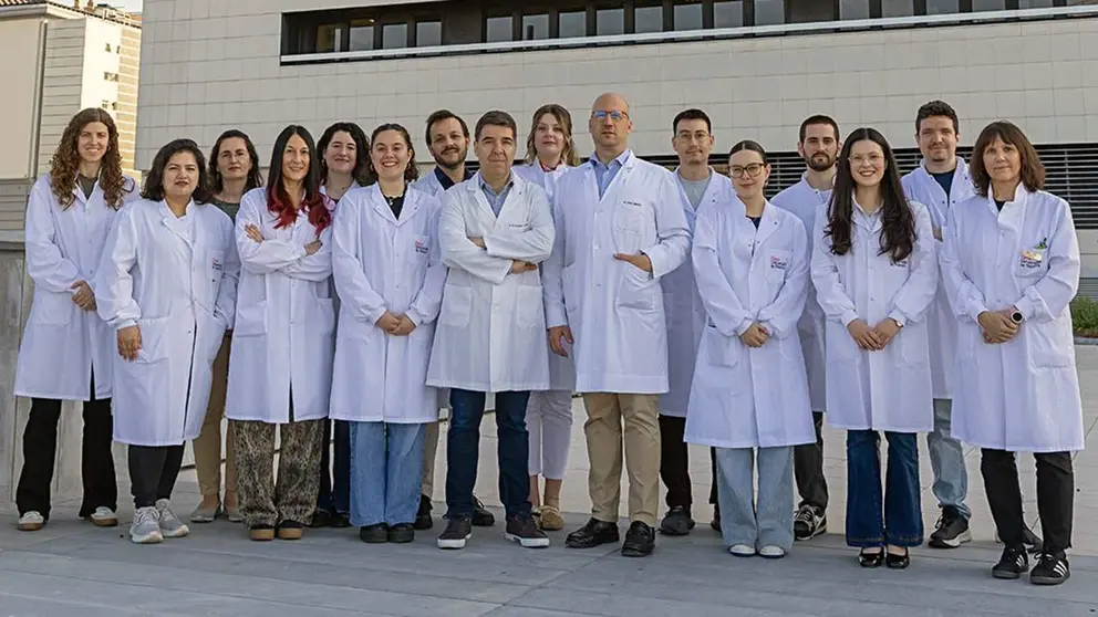 Irati Macaya, Shruti Narayanan, Elisabet Guruceaga, Celia Prior, Andrea Domingo, Aitana Ortiz, Iker Feli&uacute;, Silvestre Vicent, Konstantina Morali, Mariano Ponz, Carlos V&aacute;squez, Paula Garc&iacute;a, Xabier Bujanda, Gabriela Novoa, Julio Jos&eacute; Jim&eacute;nez e In&eacute;s L&oacute;pez, del Grupo de Oncogenes y Dianas Efectoras del Cima Universidad de Navarra.