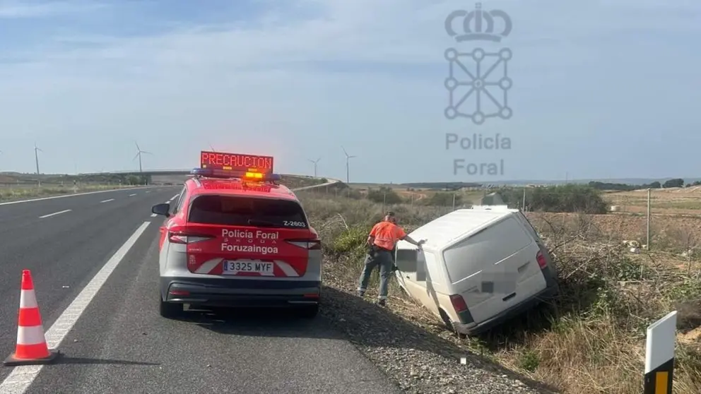 Imagen del accidente en Ablitas. POLIC&Iacute;A FORAL