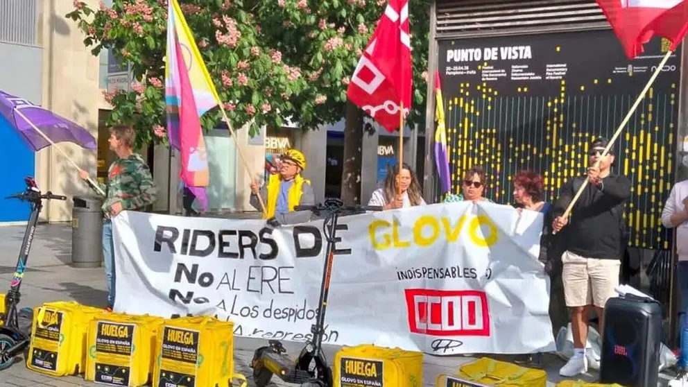 Manifestaci&oacute;n en Pamplona de repartidores de Glovo.