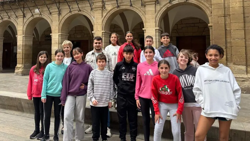 Imagen de la Corporaci&oacute;n Infantil para las fiestas de Viana. CEDIDA