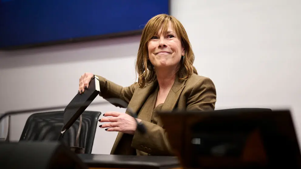 La expresidenta de Navarra Uxue Barkos comparece en la Comisi&oacute;n de Investigaci&oacute;n sobre licitaci&oacute;n y adjudicaci&oacute;n de obras p&uacute;blicas del Gobierno de Navarra. PABLO LASAOSA