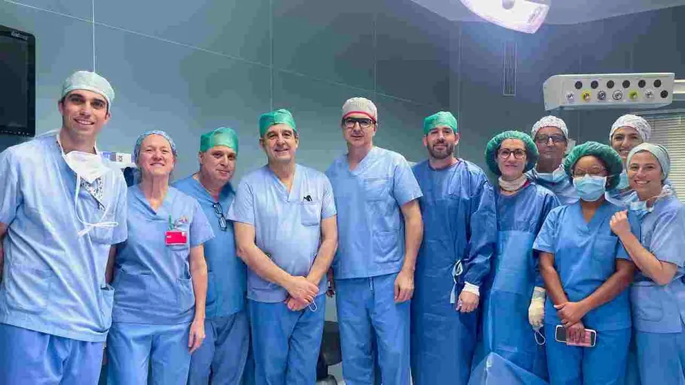 El equipo quir&uacute;rgico (ORL y enfermer&iacute;a) responsables del diagn&oacute;stico e intervenci&oacute;n. HUN