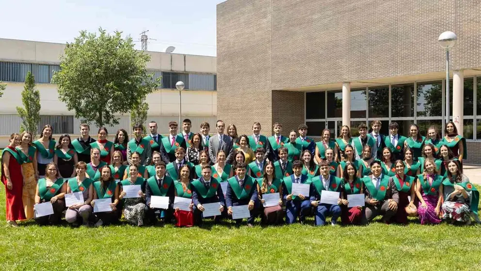 Alumnos de la XIII promoci&oacute;n del Grado en Fisioterapia de la Universidad P&uacute;blica de Navarra. UPNA