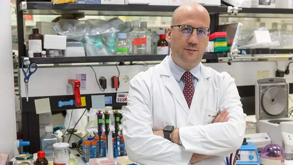 El Dr. Mariano Ponz, onc&oacute;logo m&eacute;dico del &Aacute;rea de C&aacute;ncer de H&iacute;gado y P&aacute;ncreas del CCUN.CANCER CENTER CL&Iacute;NICA UNIVERSIDAD DE NAVARRA