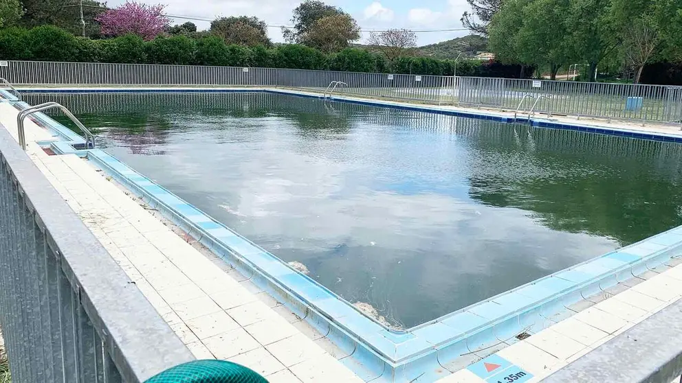 Piscina del complejo deportivo de Iguzquiza. Navarra.com