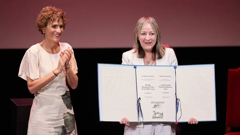 Aurora Beltr&aacute;n recoge el Premio Pr&iacute;ncipe de Viana a la Cultura. GOBIERNO DE NAVARRA